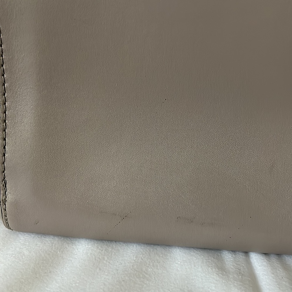Kate Spade Authentic Gorgeous Light Gray/Taupe Leather Bag Purse 🌺🌺 - Picture 15 of 16